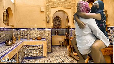 Saudi Arabia Husband and Iranian wife fuckes in Kitchen